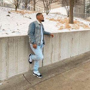 Meet your Posher, Jonathan